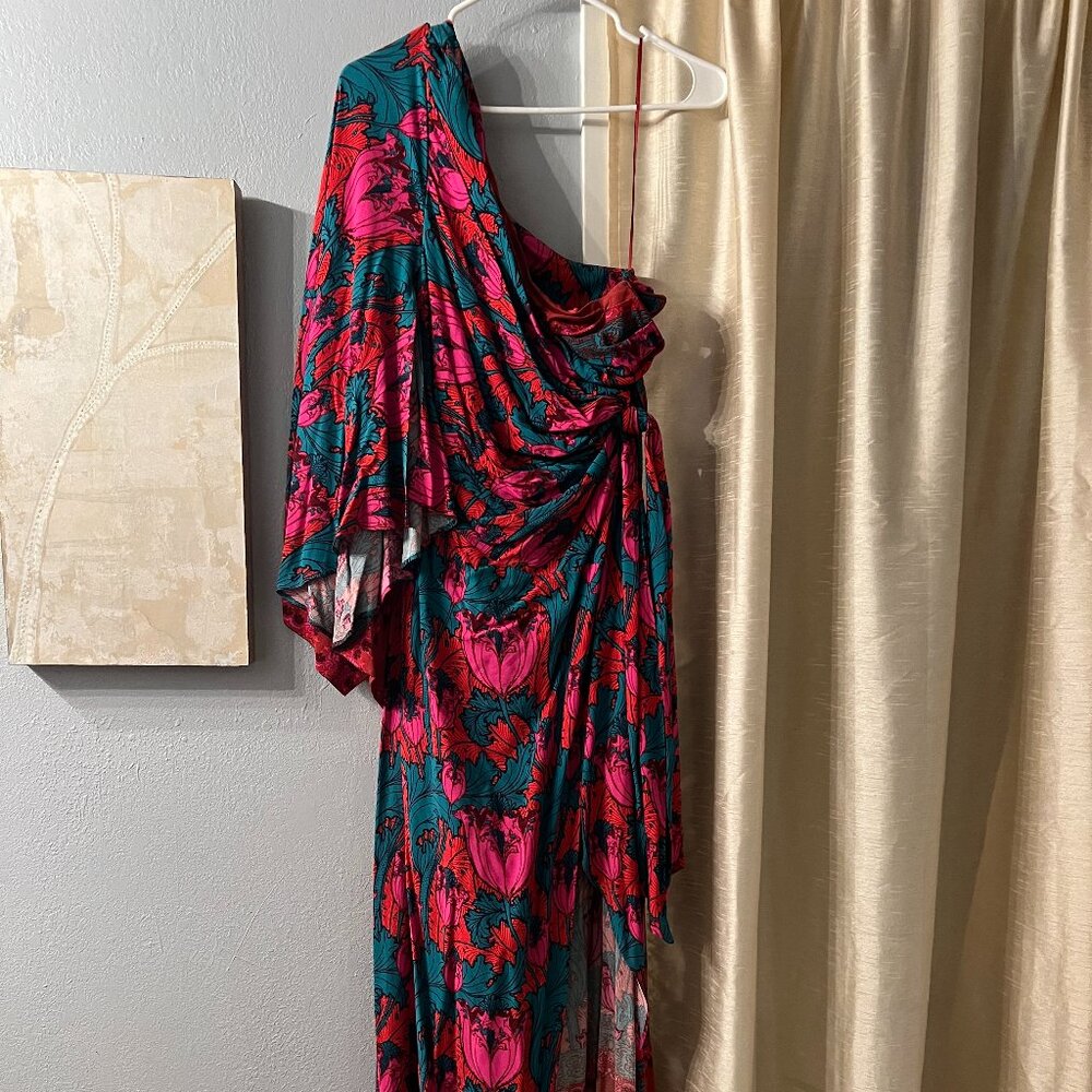 EUC Free People Pardon My French One Shoulder Maxi